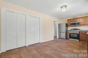 1320 Kings Cir, Shelby, NC 28150 - Photo 9