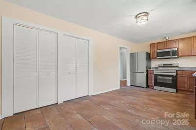 1320 Kings Circle, Shelby, NC 28150 - Photo 9