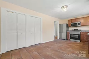 1320 Kings Cir, Shelby, NC 28150 - Photo 9