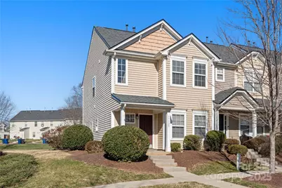 17525 Caldwell Track Drive, Cornelius, NC 28031 - Photo 3