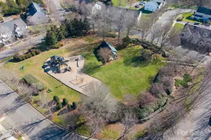 17525 Caldwell Track Dr, Cornelius, NC 28031 - Photo 37