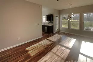 257 Doughton Ln, Charlotte, NC 28217 - Photo 5