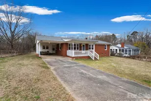 309 Green St, Lincolnton, NC 28092 - Photo 1