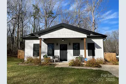 203 Payne Street, Mount Holly, NC 28120 - Photo 1