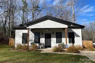 203 Payne St, Mount Holly, NC 28120 - Photo 1