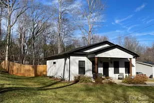 203 Payne St, Mount Holly, NC 28120 - Photo 3