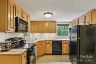 416 S Cherokee Ave, Black Mountain, NC 28711 - Photo 29