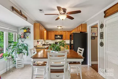 416 S Cherokee Avenue, Black Mountain, NC 28711 - Photo 11