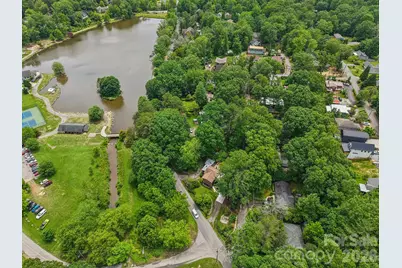416 S Cherokee Avenue, Black Mountain, NC 28711 - Photo 41