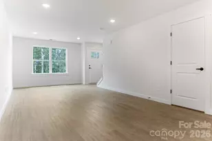 424 S 2nd Street SW, Hickory, NC 28602 - Photo 9