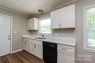 815 Wilbrown Circle, Charlotte, NC 28217 - Photo 9