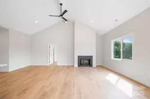 681 S Grove St, Lincolnton, NC 28092 - Photo 7