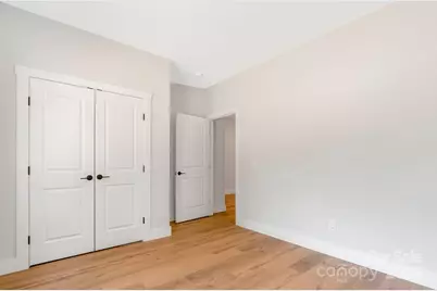 697 S Grove Street, Lincolnton, NC 28092 - Photo 11