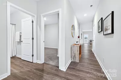 639 13th Avenue Drive NE, Hickory, NC 28601 - Photo 9