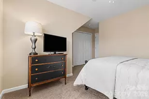 9902 Portaferry St, Charlotte, NC 28213 - Photo 35