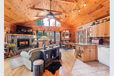 16 Hiawatha Drive, Maggie Valley, NC 28751 - Photo 3