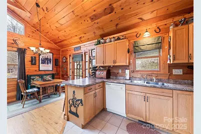 16 Hiawatha Drive, Maggie Valley, NC 28751 - Photo 11