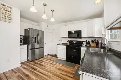 3518 Balsam Tree Drive, Charlotte, NC 28269 - Photo 5