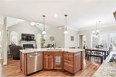 506 Ballymote Court, Matthews, NC 28104 - Photo 5