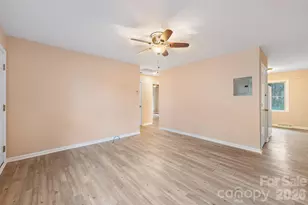 4715 Highlake Dr, Charlotte, NC 28215 - Photo 13