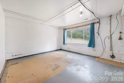 4715 Highlake Drive, Charlotte, NC 28215 - Photo 25