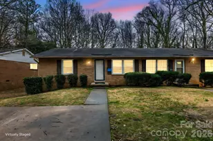 4715 Highlake Dr, Charlotte, NC 28215 - Photo 3