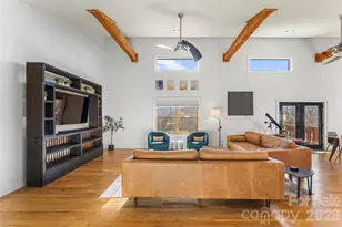 1389 Newfound Rd, Canton, NC 28716 - Photo 3