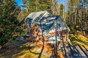 105 Boyd Dr, Flat Rock, NC 28731 - Photo 7