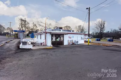 9140 Nc Hwy 90 Highway E, Stony Point, NC 28678 - Photo 11