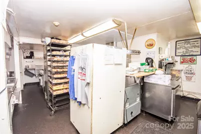 9140 Nc Hwy 90 Highway E, Stony Point, NC 28678 - Photo 33