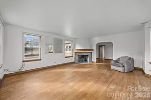 21 Edgewater Ln, Asheville, NC 28804 - Photo 29