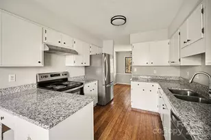 7913 Horse Chestnut Ln, Charlotte, NC 28277 - Photo 3