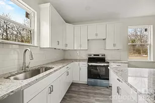 113 W Spencer St, East Spencer, NC 28039 - Photo 11