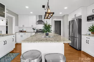 1717 Glenheath Dr, Hendersonville, NC 28791 - Photo 17