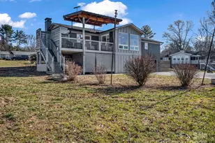 1717 Glenheath Dr, Hendersonville, NC 28791 - Photo 9