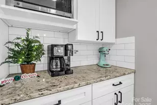 1717 Glenheath Dr, Hendersonville, NC 28791 - Photo 19