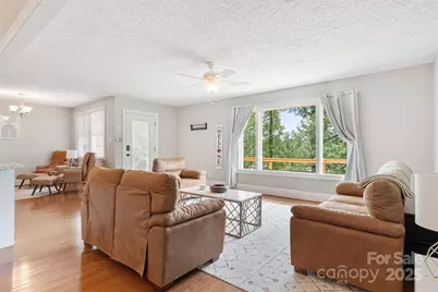 6294 Southlake Drive, Hickory, NC 28601 - Photo 13