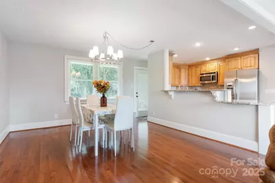 6294 Southlake Drive, Hickory, NC 28601 - Photo 17