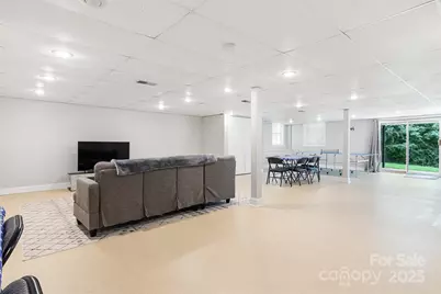 6294 Southlake Drive, Hickory, NC 28601 - Photo 35