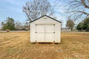 185 Crosswhite Ln, Statesville, NC 28625 - Photo 17