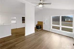 185 Crosswhite Ln, Statesville, NC 28625 - Photo 5