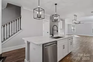 1640 Dresden Dr, Rock Hill, SC 29732 - Photo 13