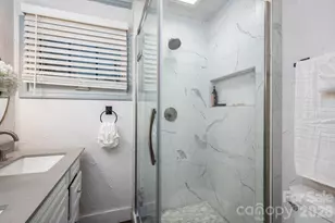 606 Huss St, Lincolnton, NC 28092 - Photo 17