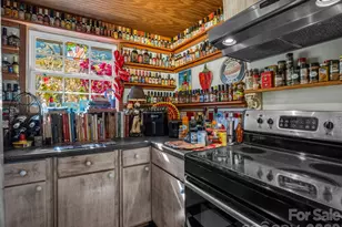 712 Main St, Chimney Rock, NC 28720 - Photo 17