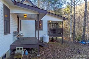 109 Hog Cove Rd, Sylva, NC 28779 - Photo 35