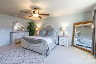 13708 Sunrise View Dr, Charlotte, NC 28278 - Photo 19