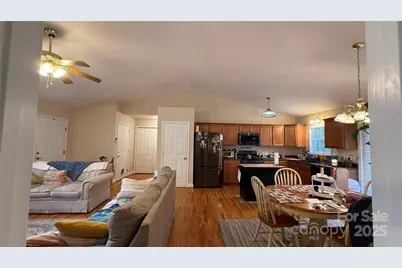 1140 Stephenson Court, Lenoir, NC 28645 - Photo 15