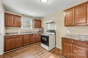 502 Crawford St, Shelby, NC 28150 - Photo 7