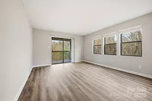 1605 Abbey Cir, Asheville, NC 28805 - Photo 19