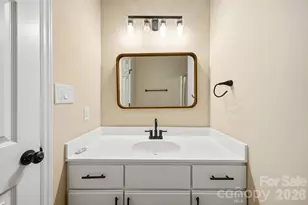 1605 Abbey Cir, Asheville, NC 28805 - Photo 27